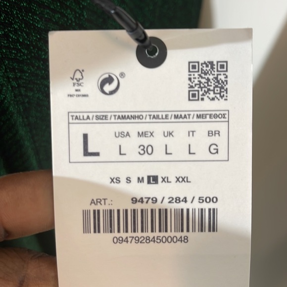 Zara pleated midi skirt... Size L... Colour: Dark green - Picture 5 of 6